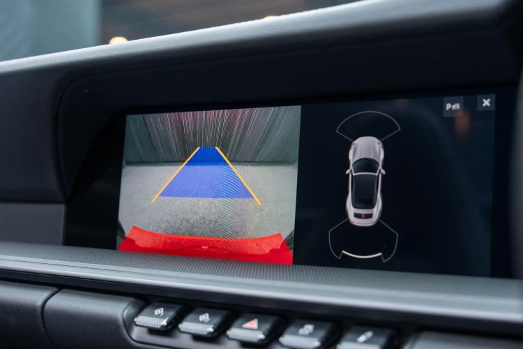Vehicle Image 10
