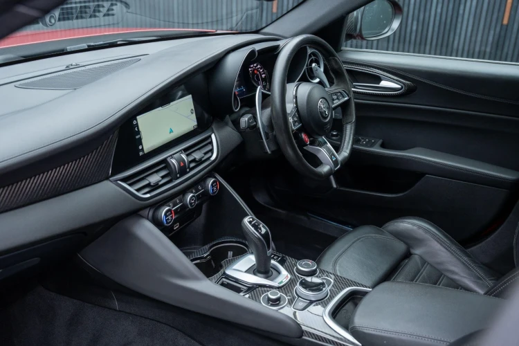 Vehicle Image 37