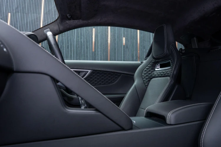 Vehicle Image 39