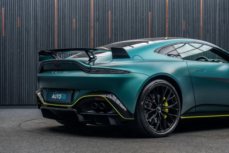 Vehicle Image 21