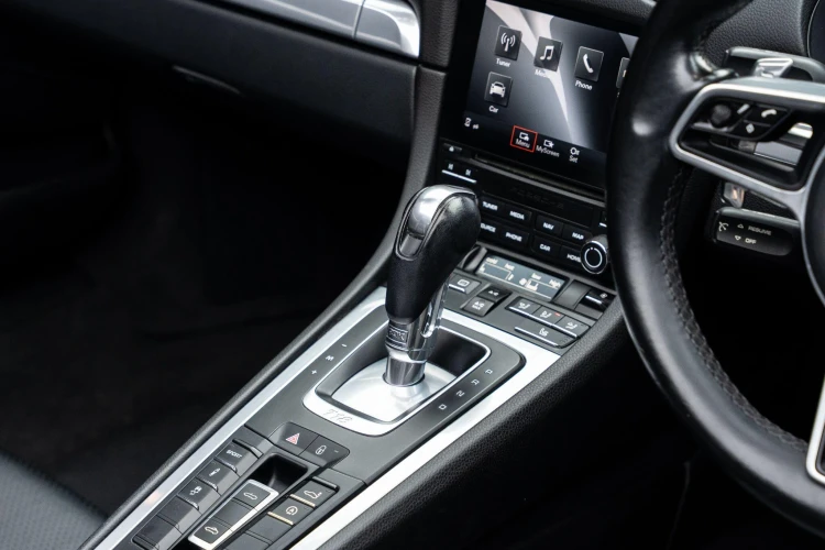 Vehicle Image 30