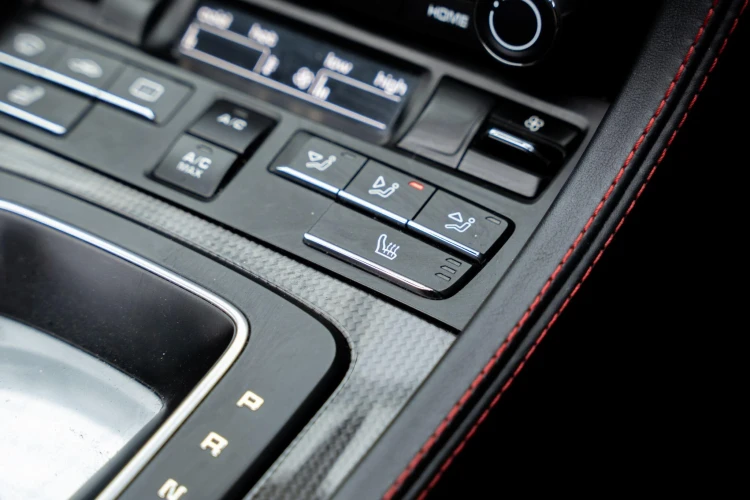 Vehicle Image 36