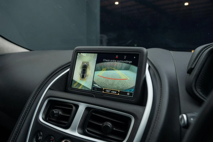 Vehicle Image 7