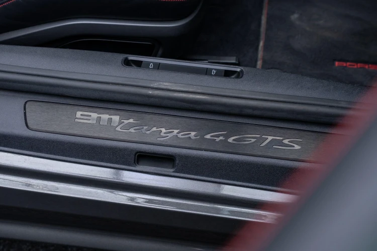Vehicle Image 40