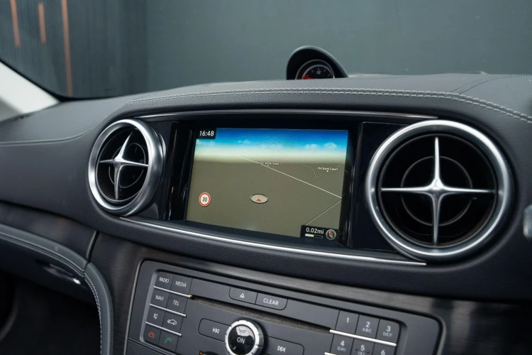 Vehicle Image 10