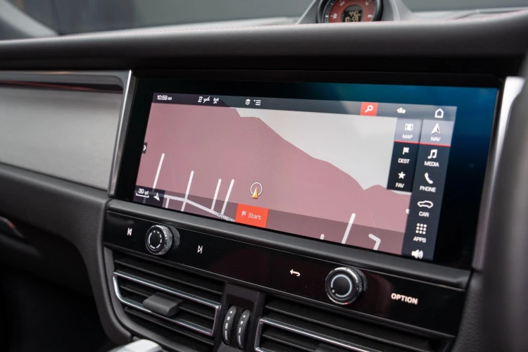 Vehicle Image 10