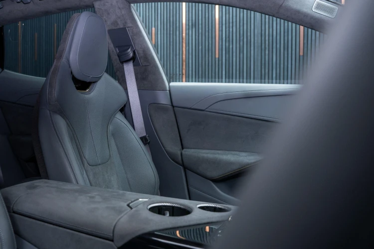 Vehicle Image 30