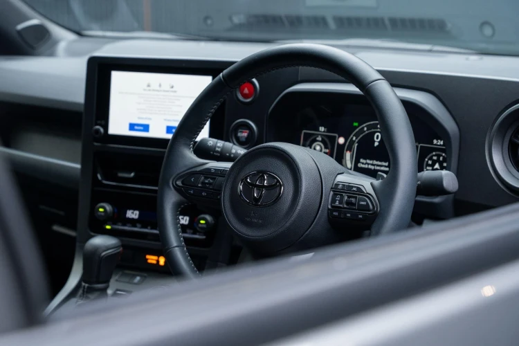 Vehicle Image 35