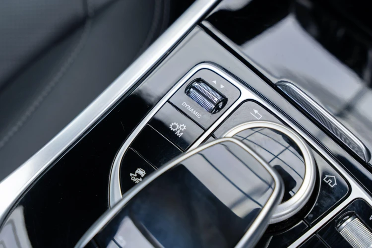 Vehicle Image 30