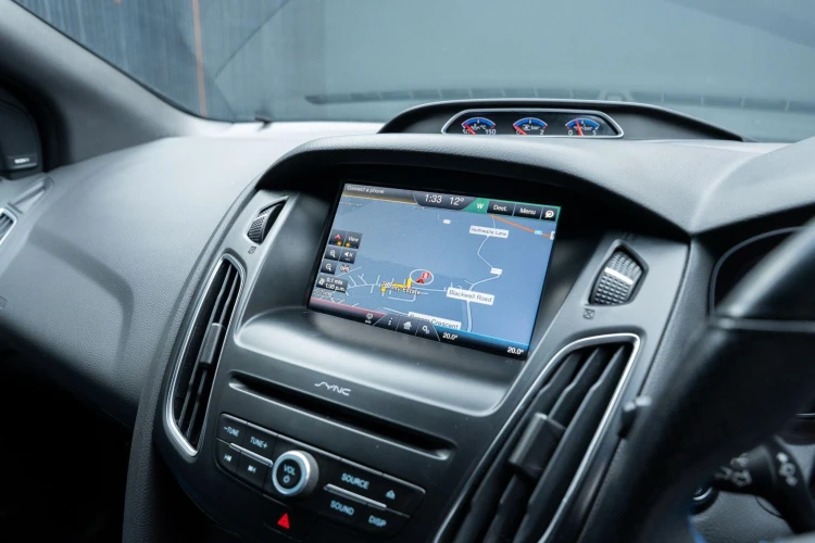 Vehicle Image 10