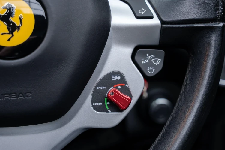 Vehicle Image 36