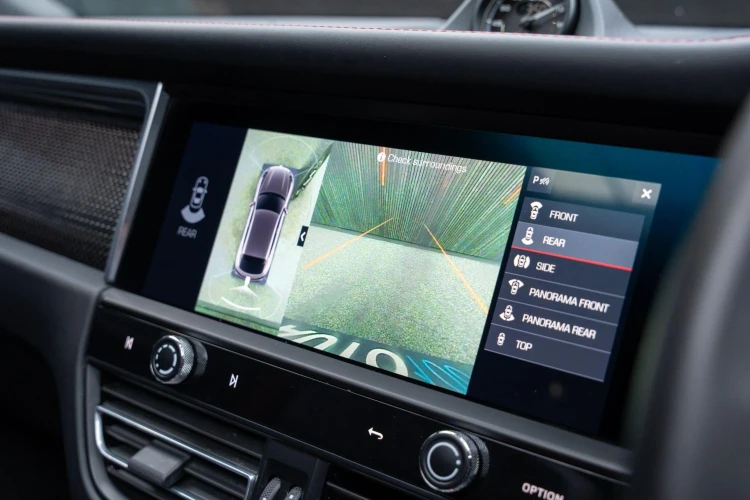 Vehicle Image 10