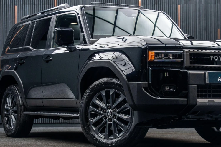 Vehicle Image 7