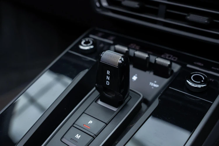 Vehicle Image 30