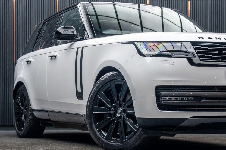 Vehicle Image 7