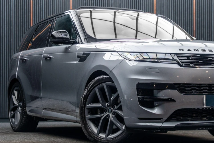 Vehicle Image 7