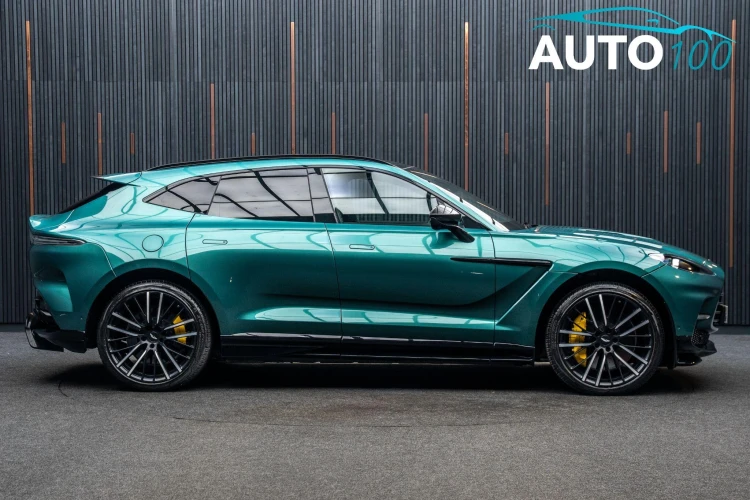 Vehicle Image 11