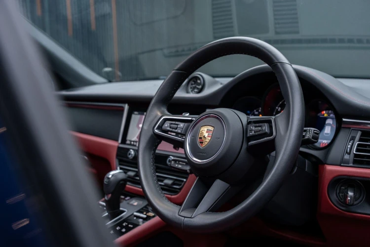 Vehicle Image 40