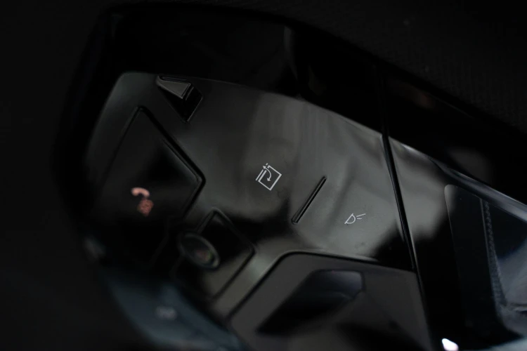 Vehicle Image 52
