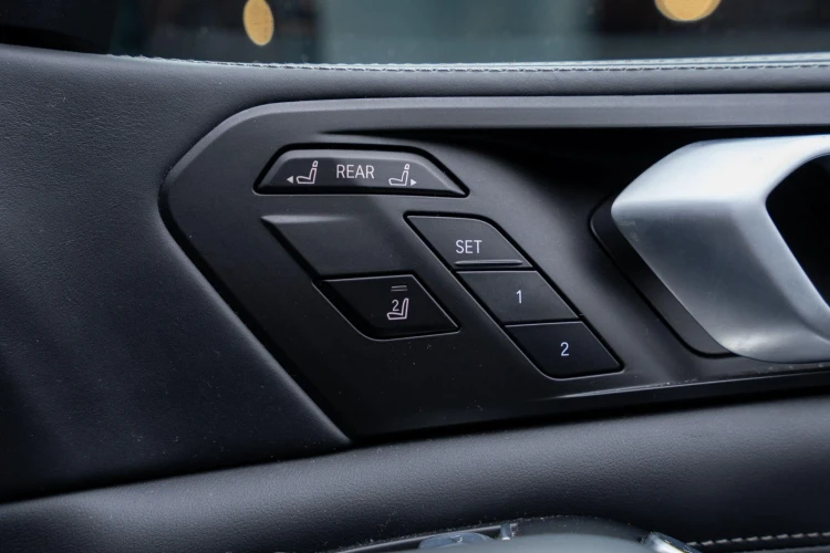 Vehicle Image 41