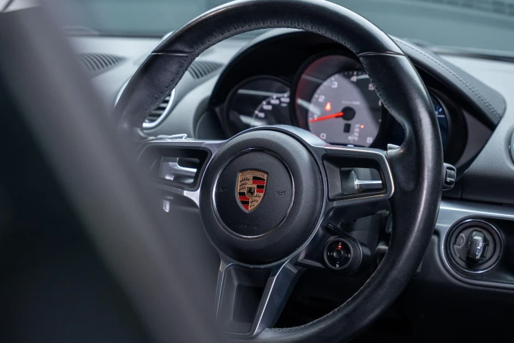 Vehicle Image 35