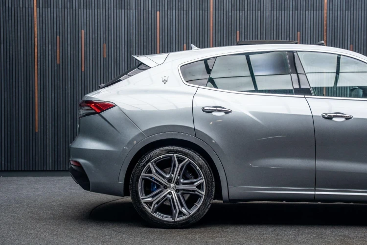 Vehicle Image 20