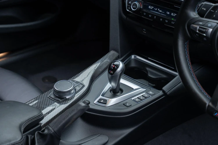 Vehicle Image 39