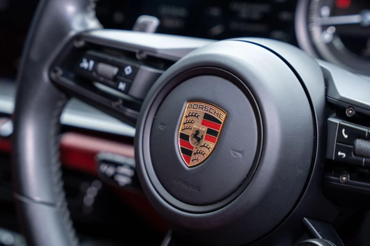 Vehicle Image 30