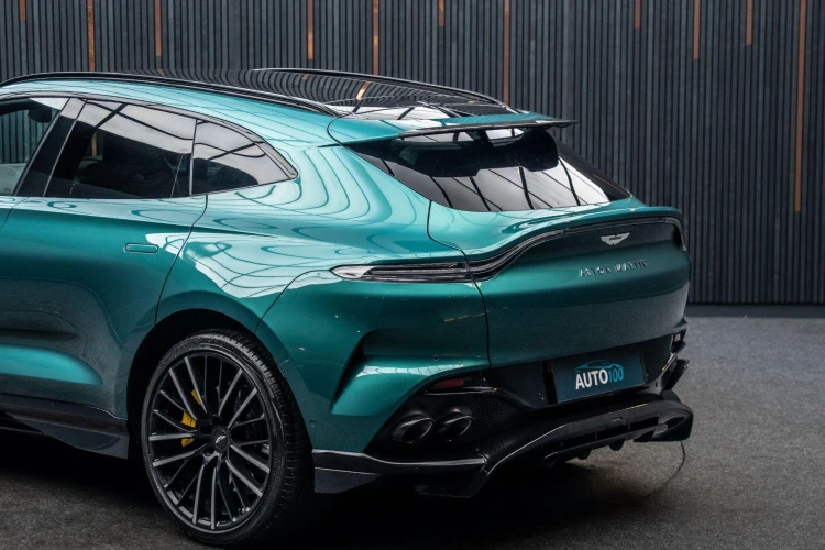 Vehicle Image 19