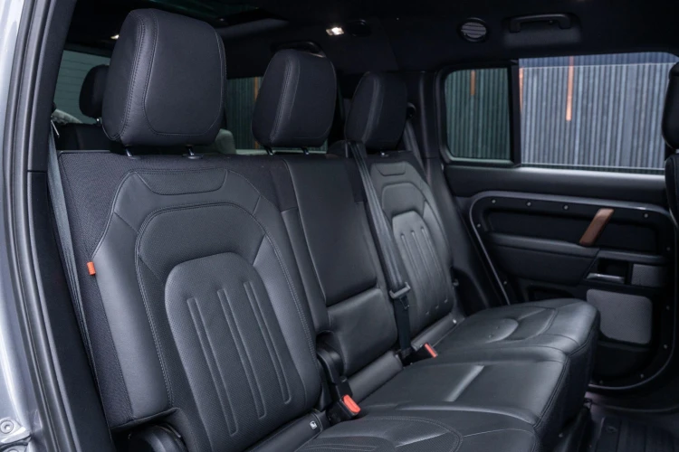 Vehicle Image 14