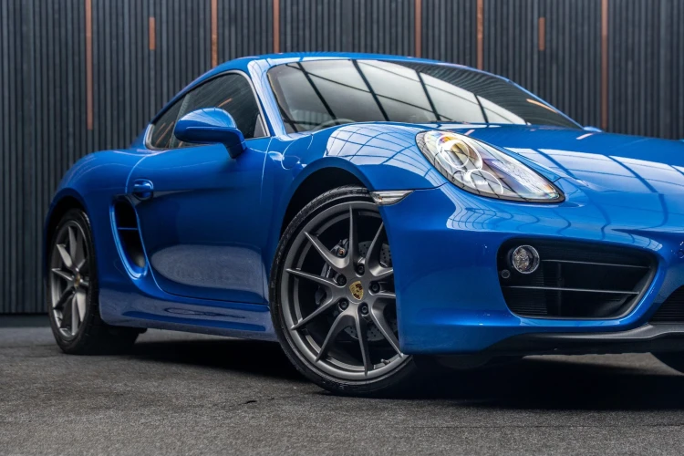 Vehicle Image 7