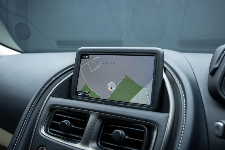 Vehicle Image 8