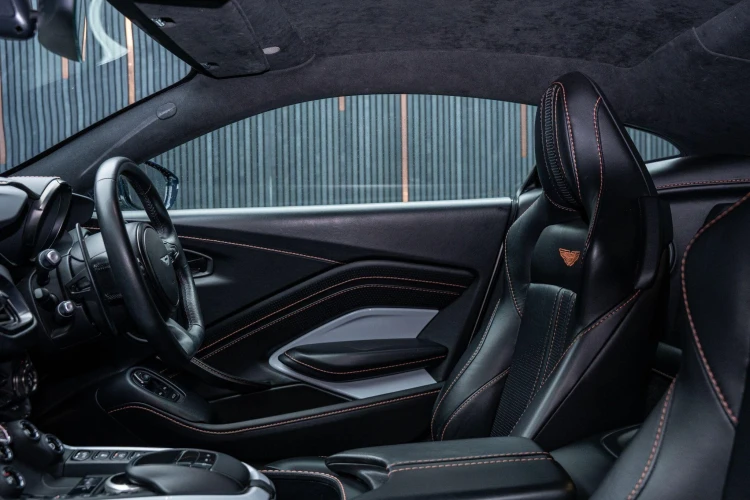 Vehicle Image 35