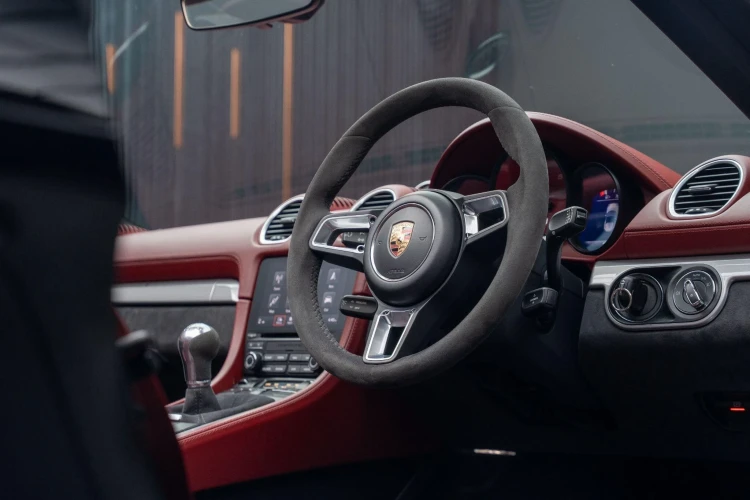 Vehicle Image 4