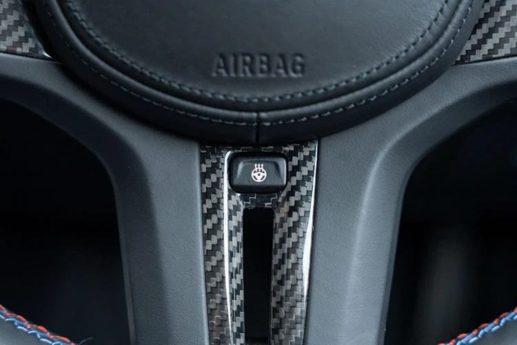 Vehicle Image 38
