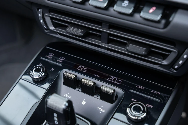 Vehicle Image 22