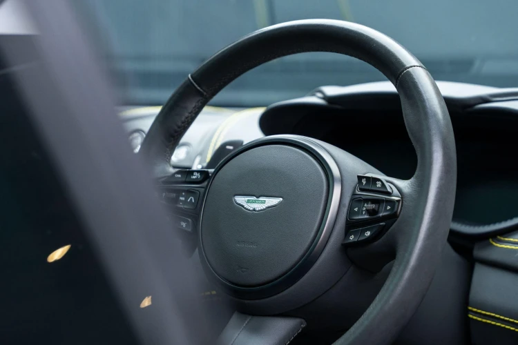 Vehicle Image 37