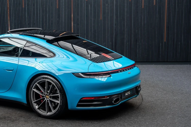 Vehicle Image 15