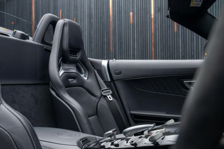 Vehicle Image 14