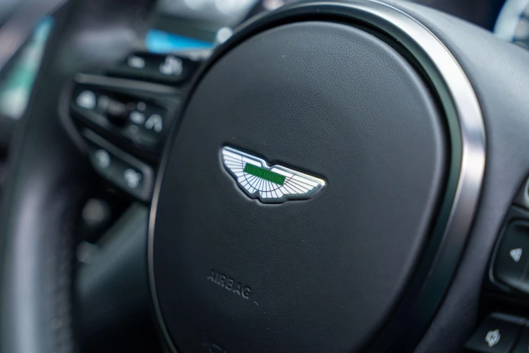 Vehicle Image 30