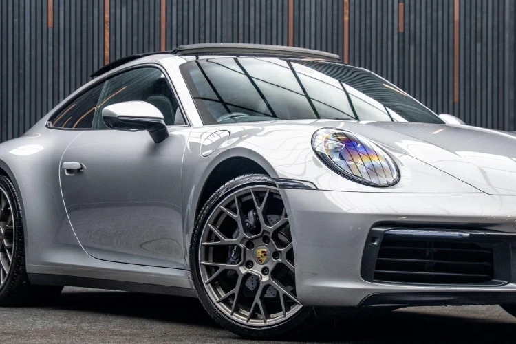 Vehicle Image 7