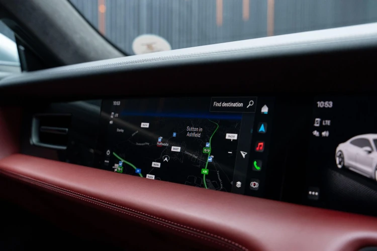 Vehicle Image 10