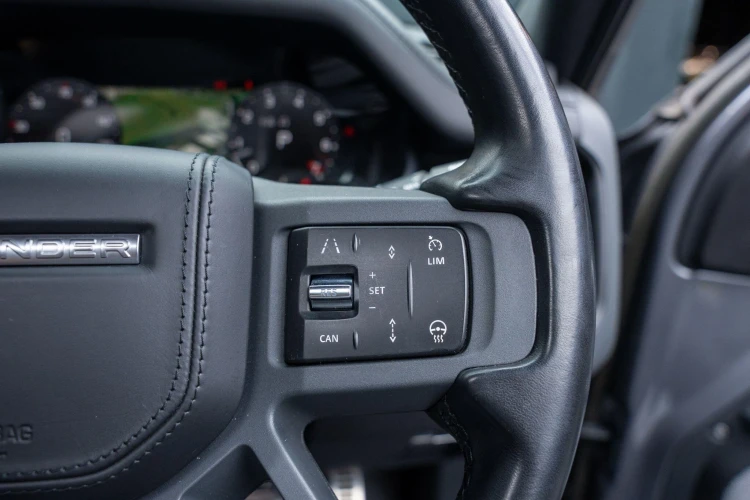 Vehicle Image 28