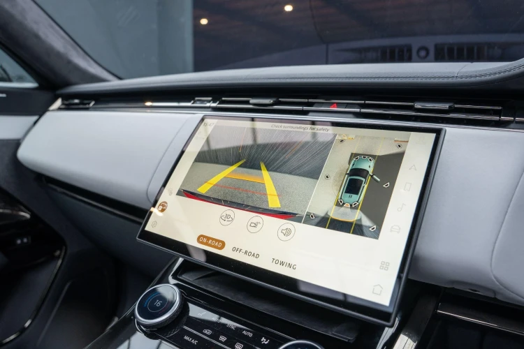 Vehicle Image 10