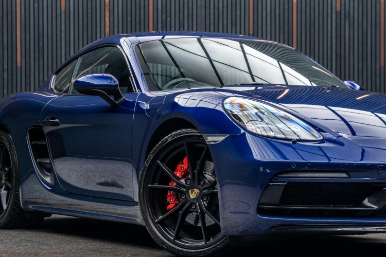 Vehicle Image 7