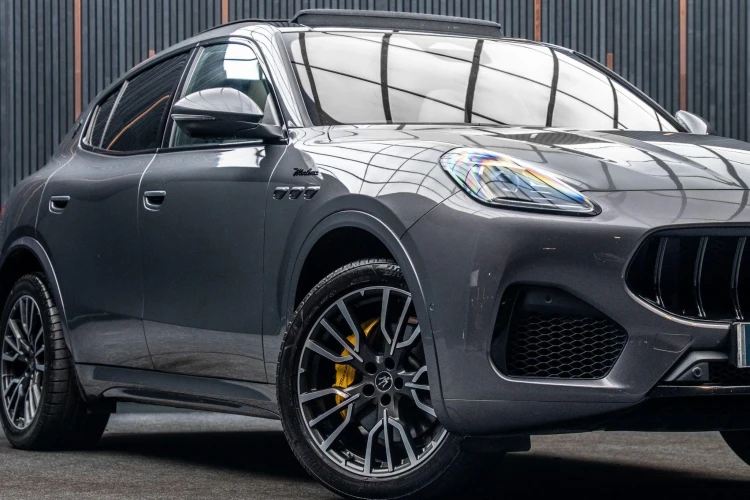 Vehicle Image 7
