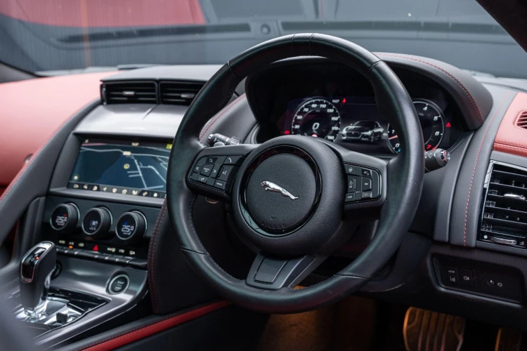 Vehicle Image 40