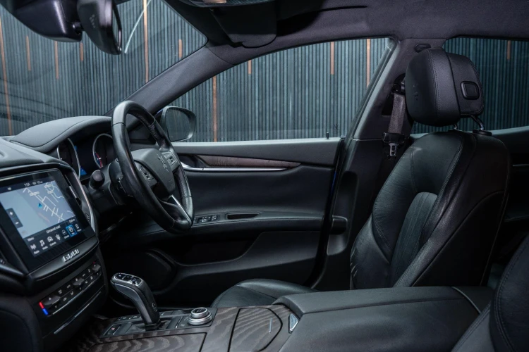 Vehicle Image 36