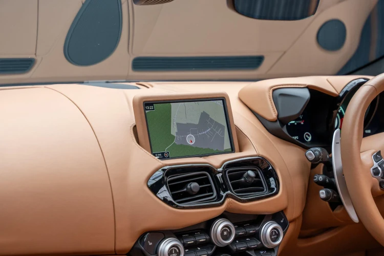 Vehicle Image 36