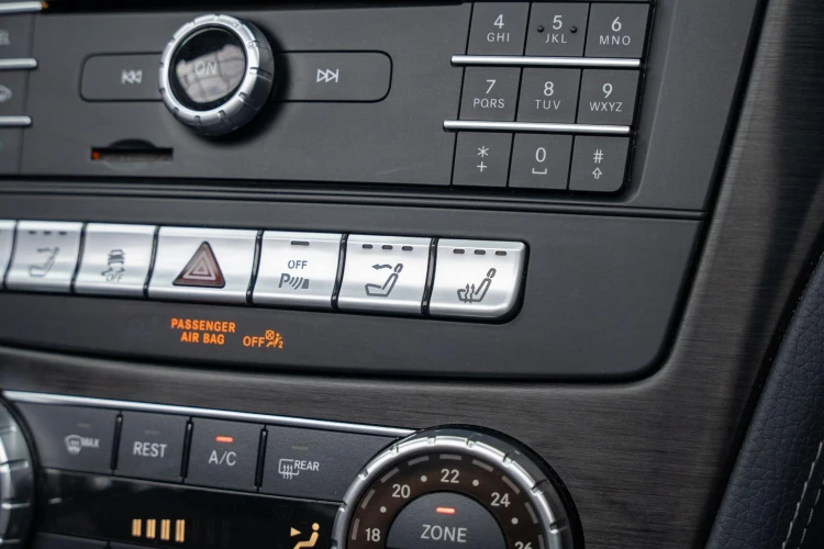 Vehicle Image 22